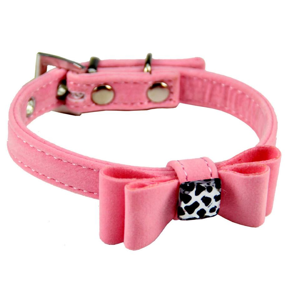 Dog collar made of flannelette with bow tie
